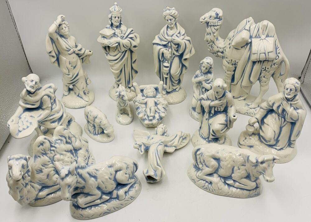 15; Pc Atlantic Mold Nativity Set W/ Blue Glaze Ceramic Vintage Christmas 1973